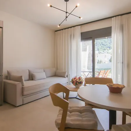 Sol - Bright Modern Apartament *
